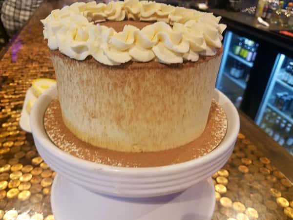 Tiramisu Cake
