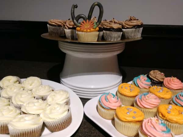 60 CUPCAKES