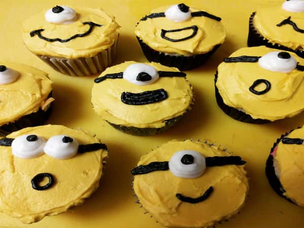 Minion Cupcakes