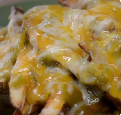 Green Chile Cheese Fries 