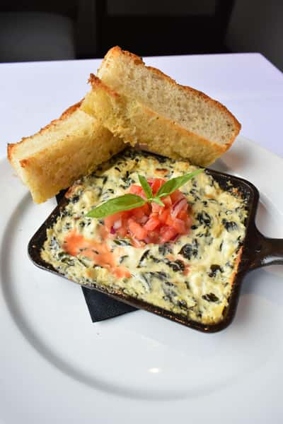 Tuscan Kale & Artichoke Dip