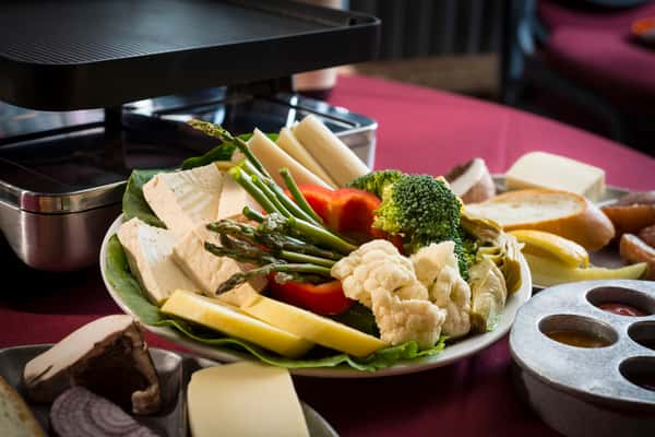 A platter of veggies for dipping
