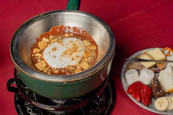 S'mores Chocolate Fondue
