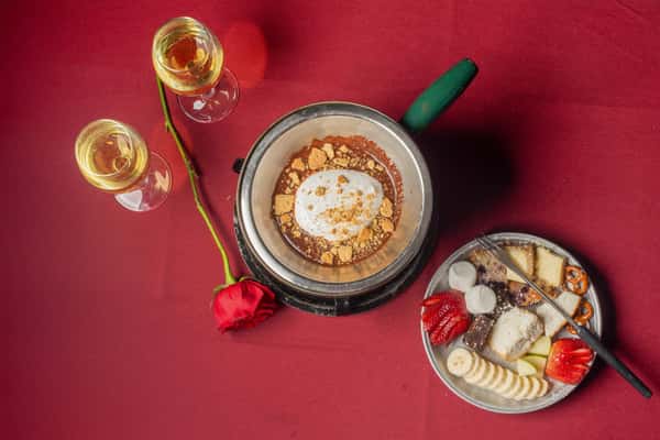 S'mores Chocolate Fondue