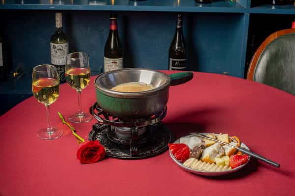 Classic White Chocolate Fondue