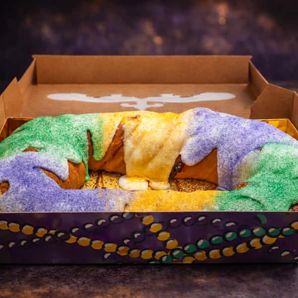 Traditional Gambino's King Cake