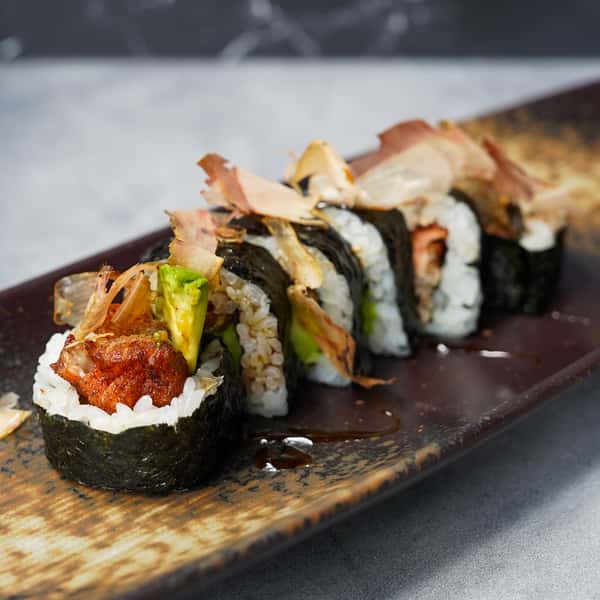 Salmon Skin Futomaki