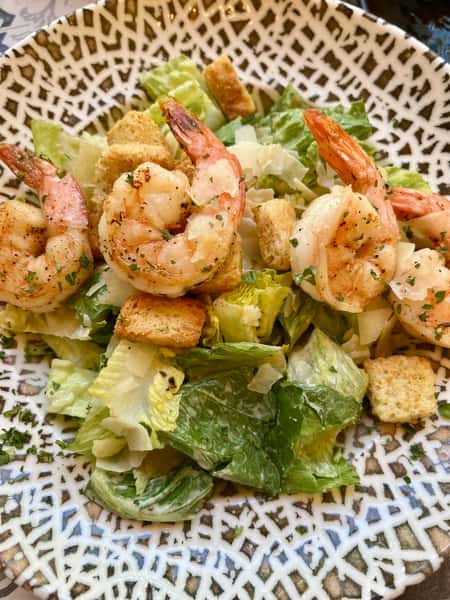 🔴 Caesar Salad with Shrimp