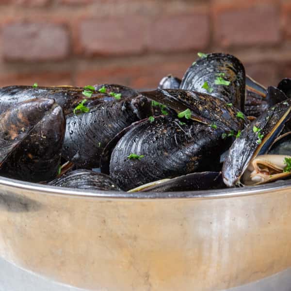Craving a refreshing dish from the sea? Try our Moules Frites. Fresh PEI mussels steamed in a savory sauce and served with our authentic pommes frites. 

Head to our website & make a reservation today! https://www.ashevillebouchon.com/

#asheville #ashevillefood #eatlocal #828isgreat #avleats #avlbouchon #frenchcuisine #Asheville #frenchfood #frenchcomfortfood #ashevillerestaurant #mussels #moules