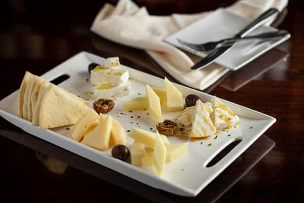 Happy Vino Cheese Sampler