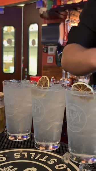Nothing beats a cold, freshly prepared drink. Experience it at Hapy Bistro! 🍸🍹
📍 821 N Oak Park Blvd, Pismo Beach
#HapyBistro #PismoBeach #FullBar #winelist #centralcoasteats