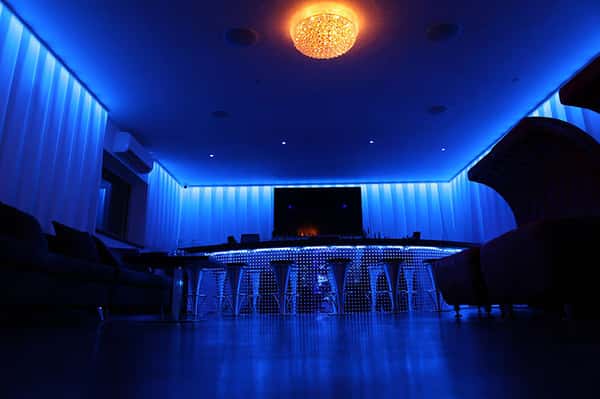 Upper Lounge