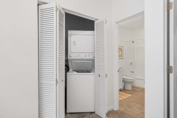 Lemondrop bathroom