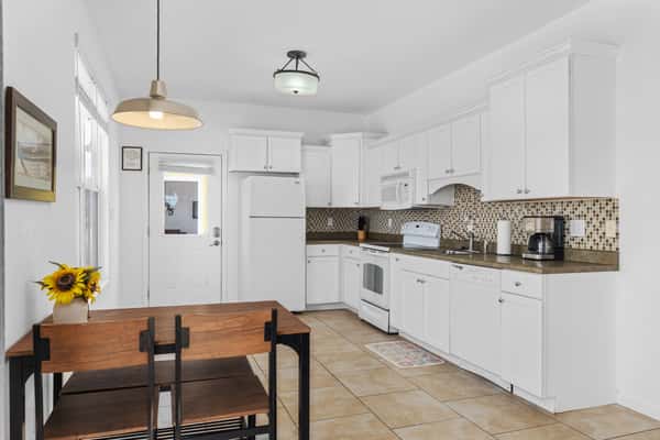 Cosmo Kitchen