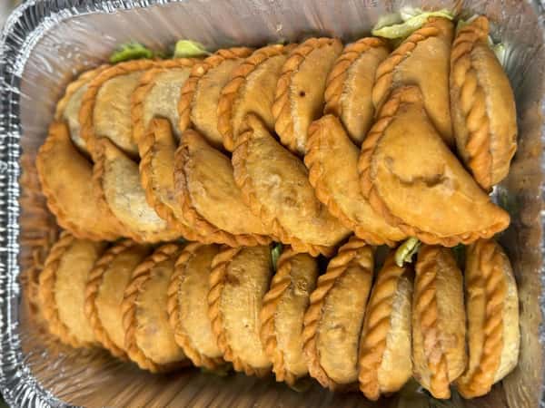 Sambousek Meat Pies (24)