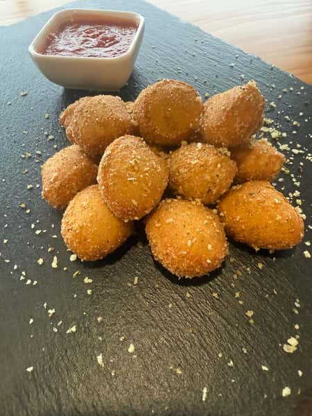 Garlic Bites
