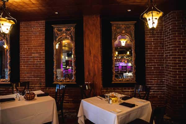 Gallery 350 Grill Steakhouse Steak House in Springfield, MA