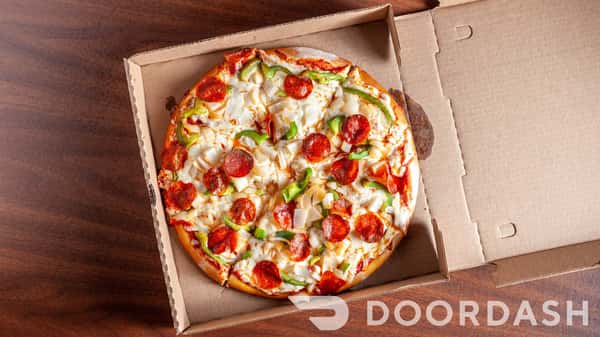 Deluxe Pizza