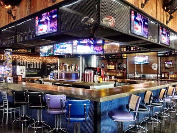 bar