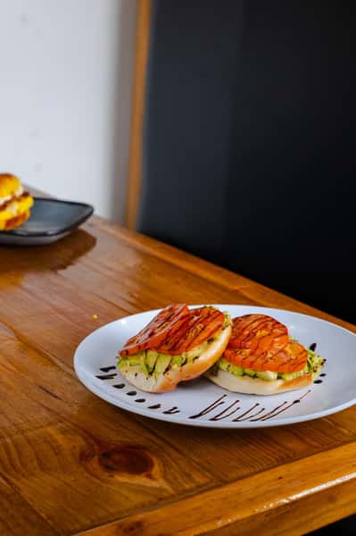 Avocado Bagel