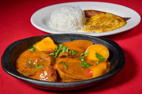 LENGUA A LA CRIOLLA / STEWED TONGUE