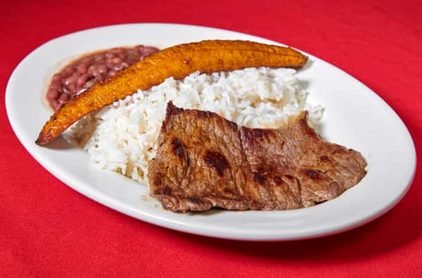 CARNE ARROZ Y FRIJOLES / GRILLED STEAK RICE AND BEANS