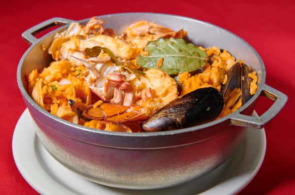 PAELLA CON COLA DE LANGOSTA / PAELLA WITH LOBSTER TAIL