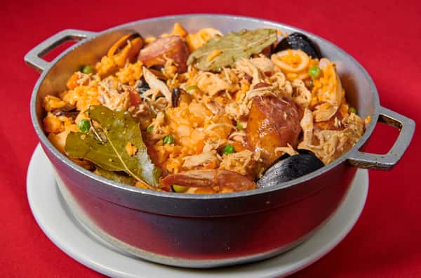 PAELLA VALENCIANA