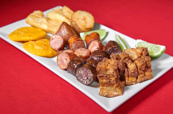 APERITIVO PAISA / APPETIZER SAMPLER