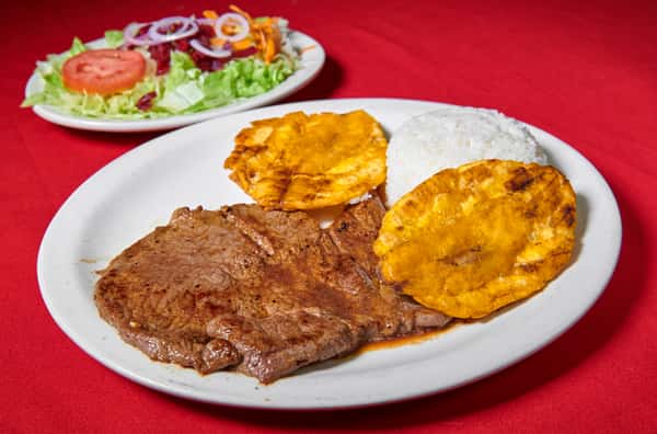 CARNE A LA PLANCHA / GRILLED STEAK