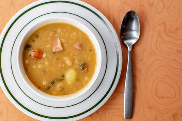 Caldo Gallego