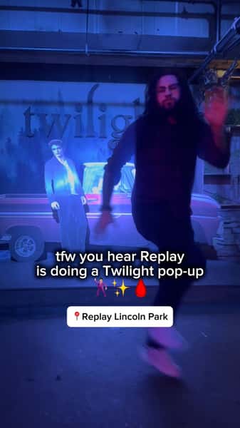 Tfw you hear that Replay is doing a Twilight pop-up… 🤩🕺🏻✨🩸🩸🩸

It might be Bella’s lullaby but we’re not sleepin’ here at Replay Lincoln Park… we’re celebrating this fall season with fangs, fur, & all the moody vibes at our newest pop-up experience! Suck on speciality cocktails, enjoy free arcade games, catch events every week, & unleash your inner monster at our Twilight pop-up, running now. 🧛🏻🌙🐺

21+, open 7 days a week, ALWAYS FREE! 

#replaylincolnpark #teamedward #teamjacob #chicagonightlife#chicagohalloween