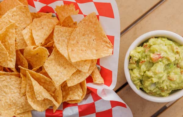 Chips & 8oz Guacamole