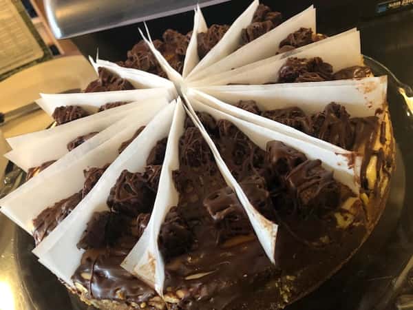 12 Slice Giant Chocolate Cake