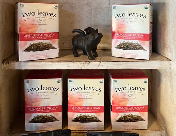 Two Leavs & a Bud Tea