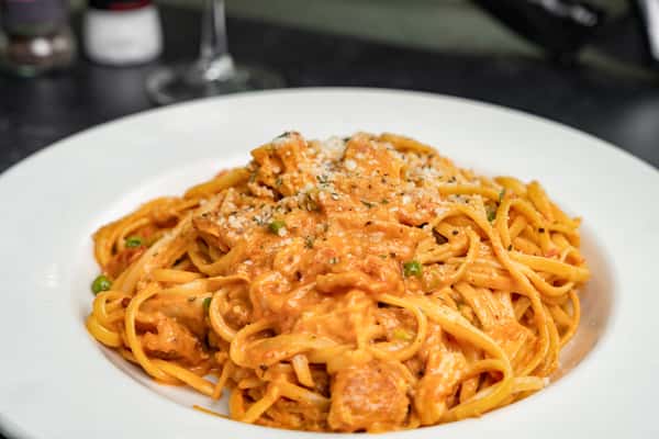 Spicy Chicken & Pasta