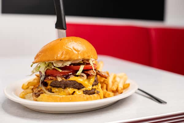 Smoky Mountain Burger (A mountain for your mouth!)