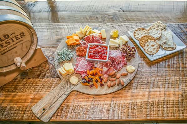 Handcrafted Cheese & Charcuterie (Large)