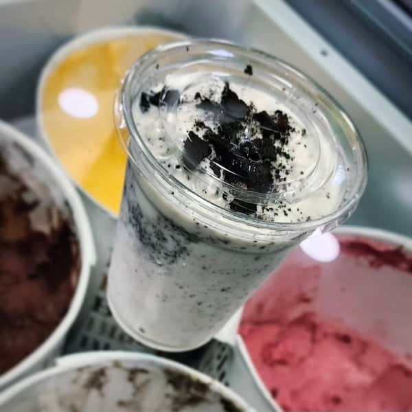 Hand-Dipped Shakes or Malts