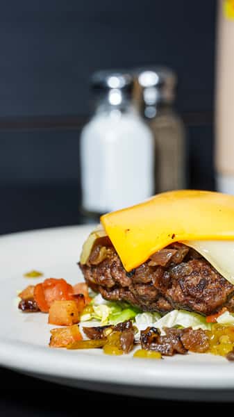 Bemmy's Bunless Burger