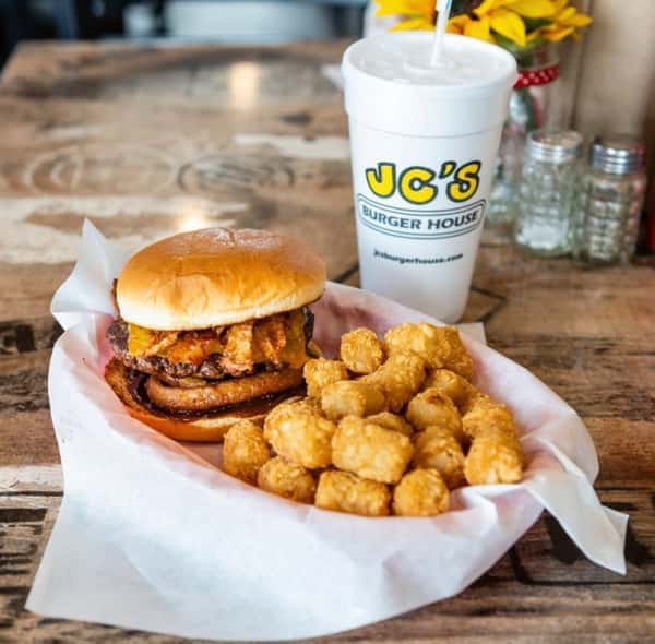 Burger with Tater Tots