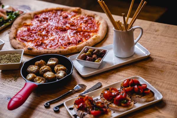 Pizza and Appetizers