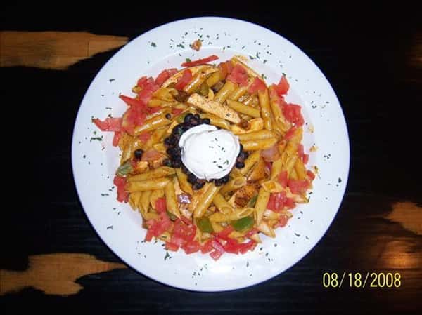 penne pasta with dip in the middle