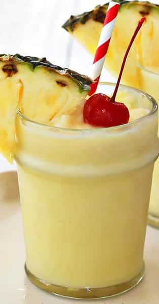 Piña Colada Mocktail Smoothie