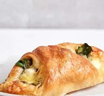 Cheese & Spinach Danish