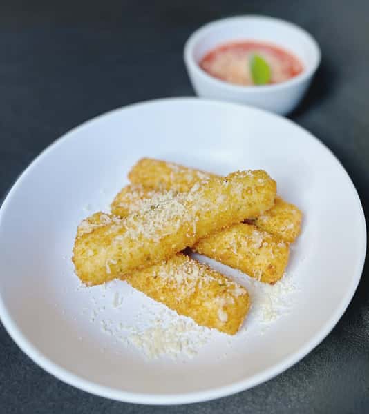 Crispy Mozzarella Stix