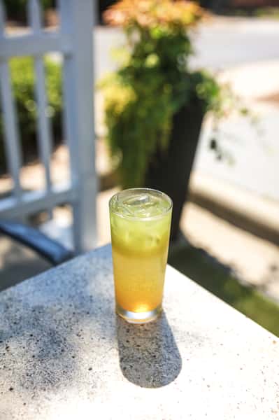 Sparkling Mango Green Iced Tea