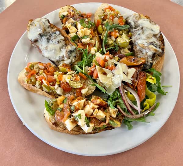 Grilled Italian Bread - Crostini Misti