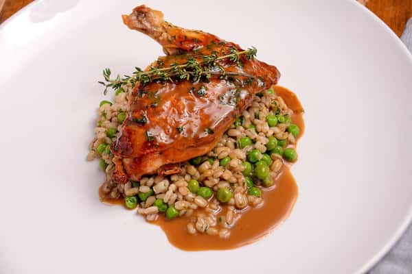 Flatiron Kitchen + Taphouse food