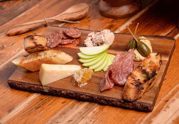 Flatiron Kitchen + Taphouse food